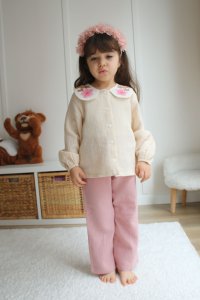 Yaka işlemeli pantolonlu takım