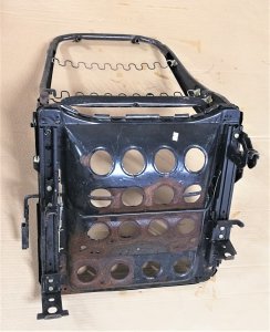 SOL ÖN KOLTUK İSKELETİ KIZAKLI TEMPRA TİPO 7741031