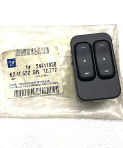 CAM AÇMA KAPAMA DÜĞMESİ SOL İKİLİ (6 PİN) CORSA C 24411030--6240652--6240107