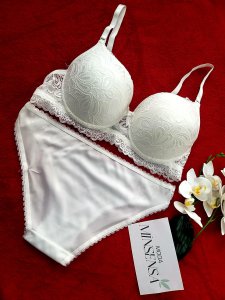 Dolgulu Klasik sütyen takımı