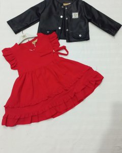 Deri ceketli kırmızı elbise