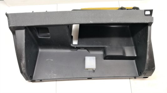 (KUSURLU) TORPİDO GÖZÜ TEMPRA 181443380--182879880