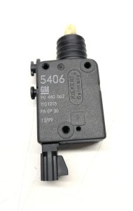 BAGAJ KİLİT MOTORU VECTRA B 90460062--1207069--1101215