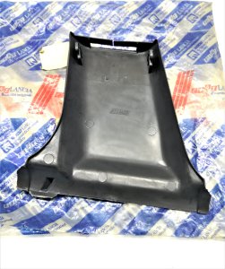 ORJİNAL SAĞ KAPI ORTA DİREK İÇ BAKALİTİ ALT UNO 5961753