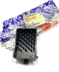 ORJİNAL ARKA TAMPON ORTA DARBE EMİCİ TAKOZ SAĞ TİPO 7631247