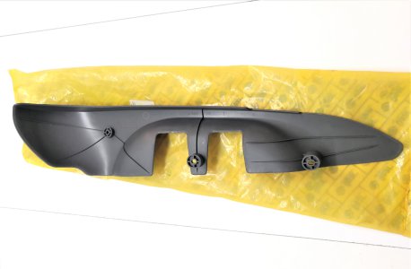 SAĞ ÖN KOLTUK SAĞ KAPLAMASI (YÜKSEKLİK AYARLI) DOBLO 183584160