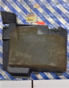 TORPİDO GÖZÜ SAĞ ALT MUHAFAZA BAKALİTİ MAREA BRAVA 712124636