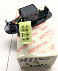 SAĞ CAM DÜĞMESİ 7 FİŞ H100 9369243320