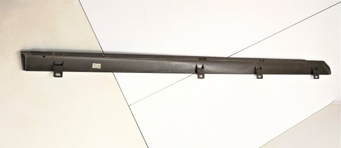 SAĞ ÖN KAPI DÜŞEME ÜST BAKALİTİ (KAHVERENGİ) ŞAHİN KARTAL 85009788K