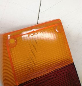 ORJİNAL SOL ARKA STOP CAMI (SARI) 88 KARTAL 85005786