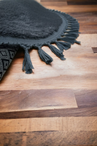 halı post pelüş ponpon saçaklı modern kaymaz taban kolayca yıkama