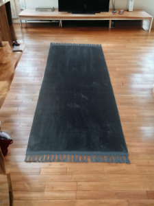 100x250 post pelüş kaymaz taban ponpon saçaklı