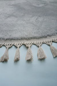 PONPON SAÇAKLI POST PELÜŞ HALI KAYMAZ