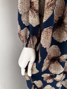 Yuvarlak robalı elbise