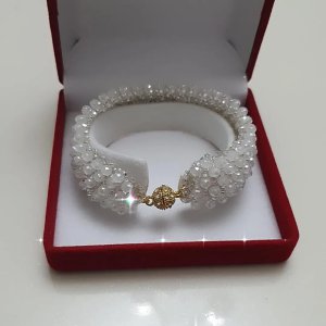 Beyaz Kristal kelepce