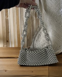 Metalize boncuk çanta