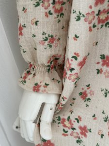 Emziren anne elbisesi