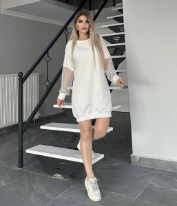 Taş detaylı elbise