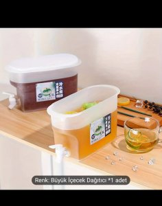 Musluklu içecek dağıtıcı