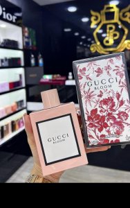 Gucci bloom kadın parfümü 100 ml Muadil