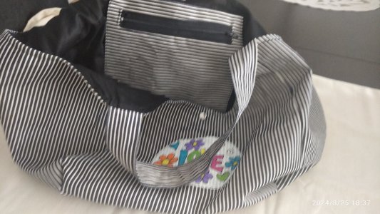 ÇİZGİLİ KUMAŞTAN EL ÇANTASI