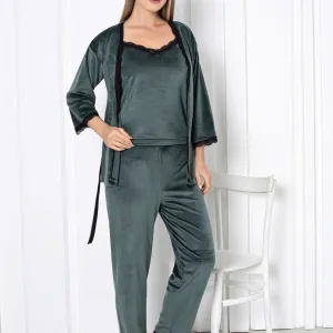 Bayan giyim üçlü takım