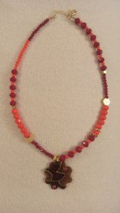 Mercan rengi kristal taşlı kolye