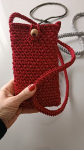 Kırmızı Telefon Çantası