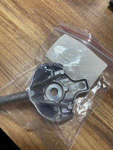 BMW EGZOZ TUTUCU ORJİNAL H241083