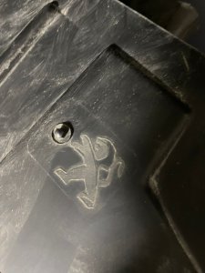 peugeot 3008 sağ ön çıkma far