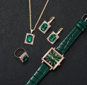 ZÜMRÜT KOLYE SETİ