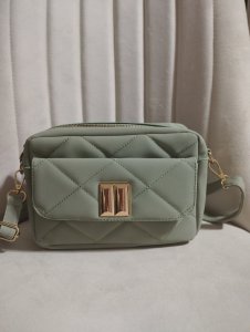 Çanta çapraz askılı