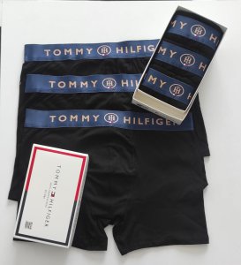 Kutu içeriği 3 adettir orjinal kutusuyla birlikte verilmektedir