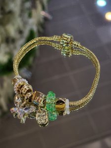 Pandora Model Gold Charmlı Çelik Bileklik