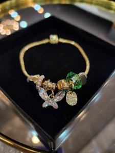Pandora Model Gold Charmlı Çelik Bileklik