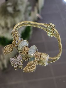 Pandora Model Gold Charmlı Çelik Bileklik
