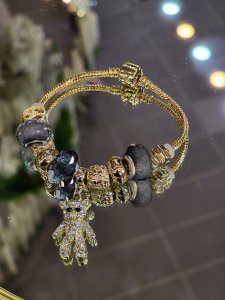 Pandora Gold Charmlı Çelik Bileklik