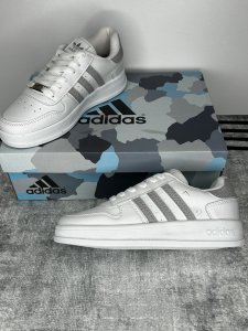 Adidas Neo