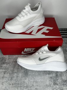 Nike Zenne