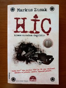 HİÇ KİMSE SIRADAN DEĞİLDİR..ULUSLARARASI 6 ÖDÜLLÜ ROMAN..