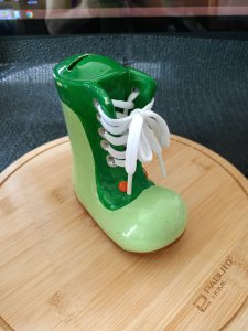 KOLEKSİYONLUK PORSELEN ÇOCUK BOTU FORMUNDA KUMBARA.