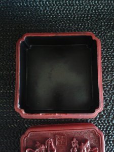 DEKORATİF HARİKA ÇİN GÖRSELLİ CİNNABAR TAKI KUTUSU