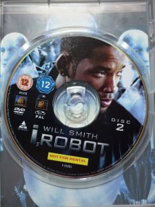 I,ROBOT BEN,ROBOT - WILL SMITH - 2 DİSKLİ KOLLEKSİYON VERSİYONU.