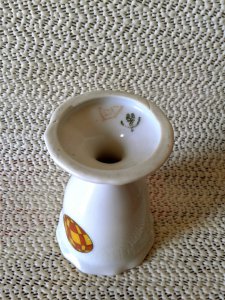 DÖNEM ÜRÜNÜ PORSELEN YUMURTALIK..